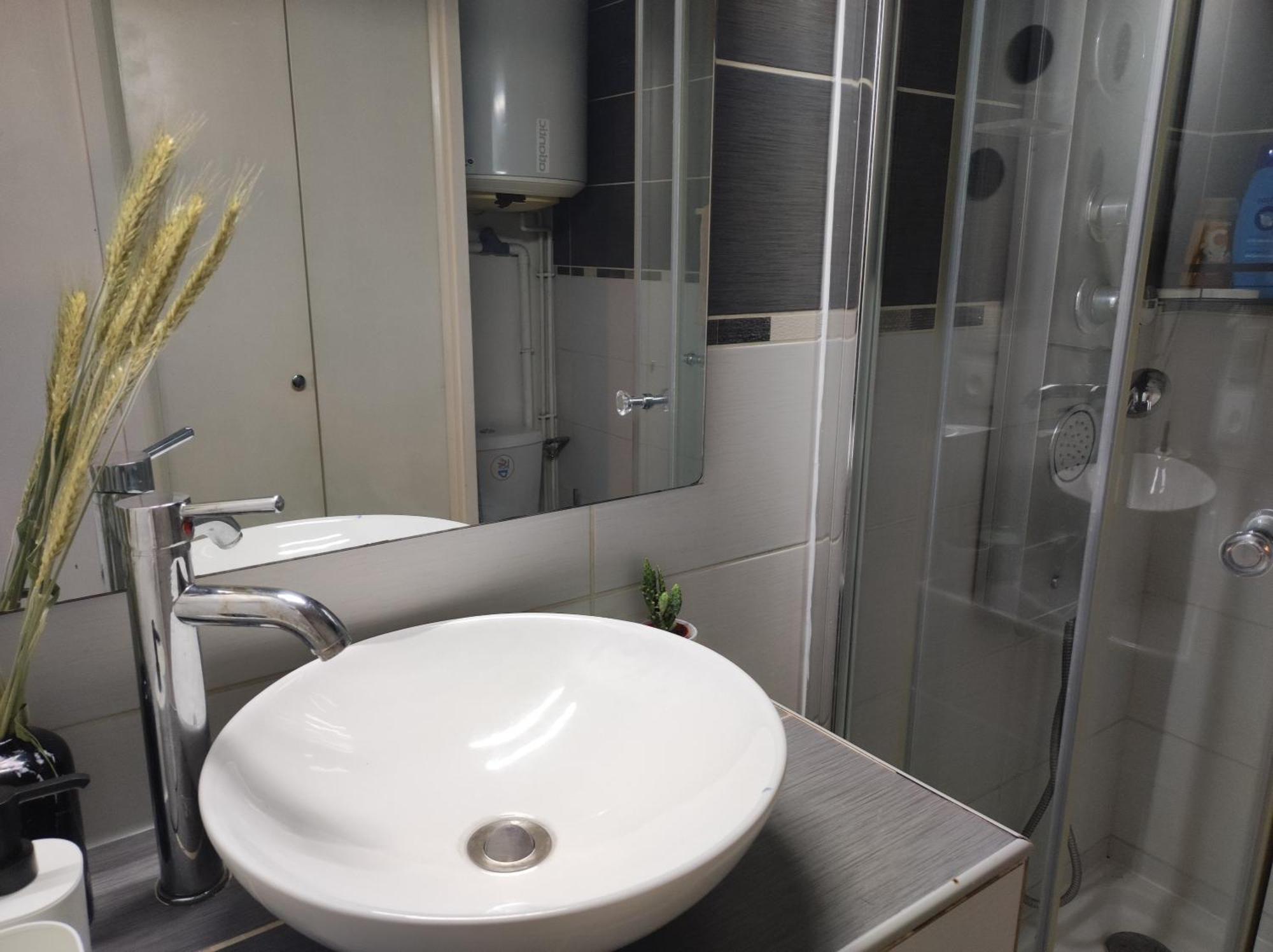 Cosy, *fibre *smart Tv Apartment